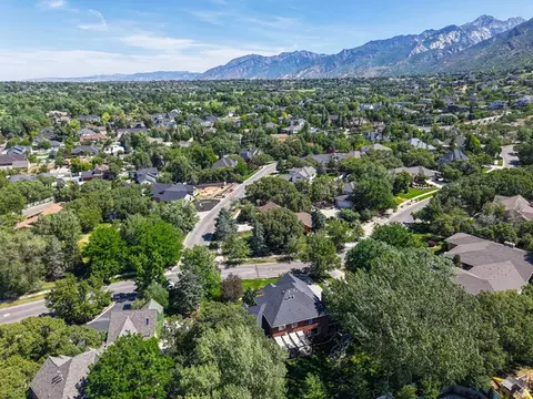 1894 E Bear Creek Dr, Draper, UT 84020 photo 27