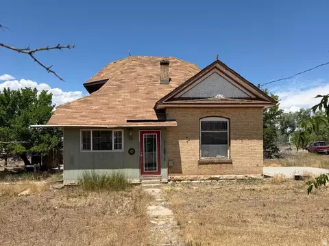 255 E Center St, Spring City, UT 84662 photo 2