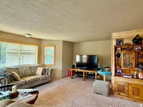 Living - 802 S 810 E, Teasdale, UT 84773 photo 3 of 4