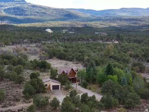 View/Area - 802 S 810 E, Teasdale, UT 84773 photo 3 of 6