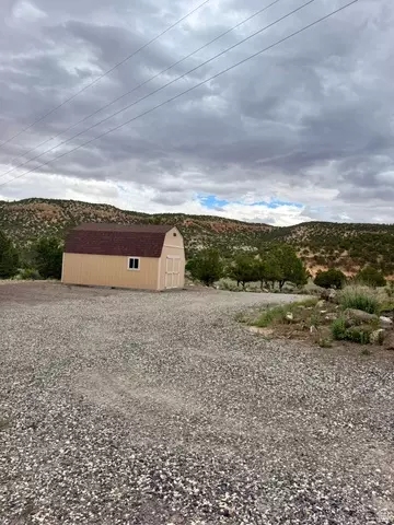 Exterior - 802 S 810 E, Teasdale, UT 84773 photo 11 of 16