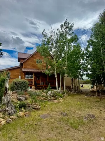 Exterior - 802 S 810 E, Teasdale, UT 84773 photo 3 of 16