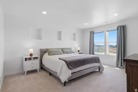 Bedroom - 2104 E Heritage Dr, Spanish Fork, UT 84660 photo 3 of 4