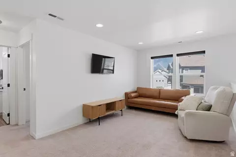 Entry Way - 2104 E Heritage Dr, Spanish Fork, UT 84660 photo 4 of 5