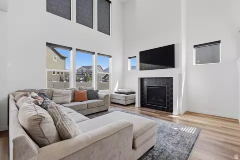 Living - 2104 E Heritage Dr, Spanish Fork, UT 84660 photo 1 of 1