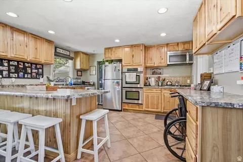 565 E 800 N, Logan, UT 84321 photo 6