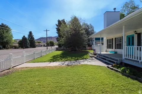 Exterior - 270 E 100 N, Monroe, UT 84754 photo 3 of 34