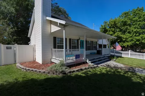 Exterior - 270 E 100 N, Monroe, UT 84754 photo 2 of 34