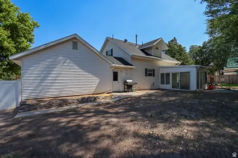 Exterior - 270 E 100 N, Monroe, UT 84754 photo 11 of 34