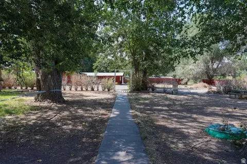 Exterior - 270 E 100 N, Monroe, UT 84754 photo 18 of 34