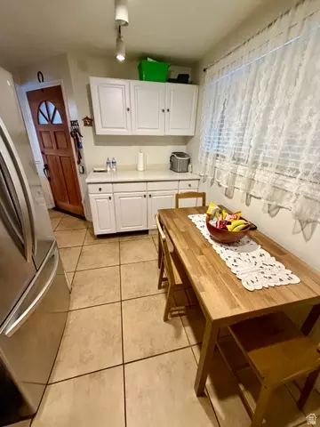 Kitchen - 200 E Maple St S #7A, Murray, UT 84107 photo 2 of 2