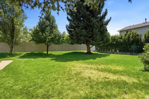 Exterior - 1273 N 400 E #4, Logan, UT 84341 photo 4 of 4