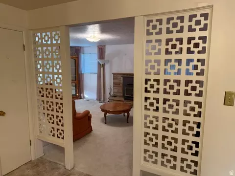 Living - 964 E 5290 S, Murray, UT 84117 photo 5 of 6