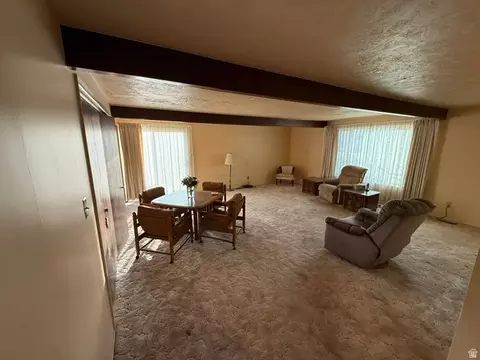 Living - 964 E 5290 S, Murray, UT 84117 photo 1 of 6
