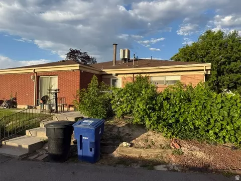 Exterior - 964 E 5290 S, Murray, UT 84117 photo 4 of 6