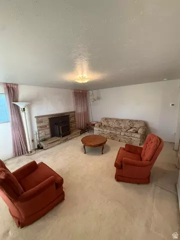 Living - 964 E 5290 S, Murray, UT 84117 photo 3 of 6