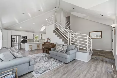 5788 S Walden Ridge Dr, Murray, UT 84123