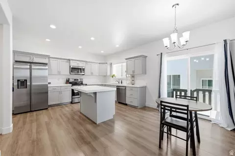 Kitchen - 4854 E Lake Corner Dr, Eagle Mountain, UT 84005 photo 1 of 5