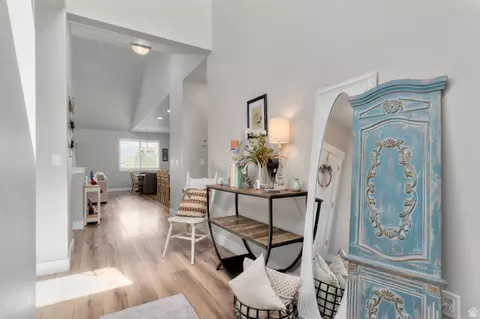 10025 S Snead Ln, South Jordan, UT 84009