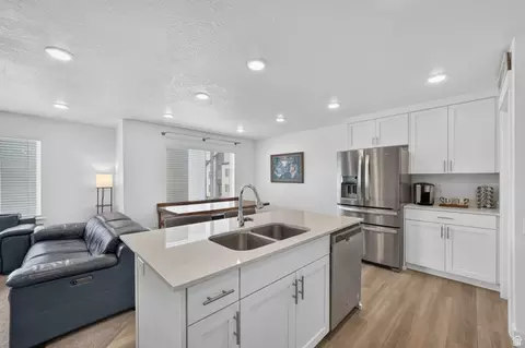 1639 E Indigo Loop N, Layton, UT 84041 photo 10