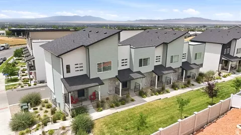 1639 E Indigo Loop N, Layton, UT 84041 photo 22