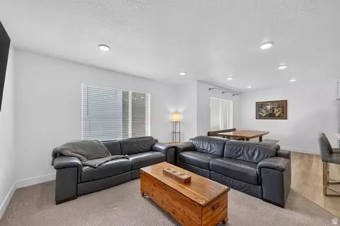 1639 E Indigo Loop N, Layton, UT 84041 photo 5