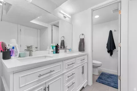 Bath - 1489 N 400 W, Bountiful, UT 84010 photo 3 of 3
