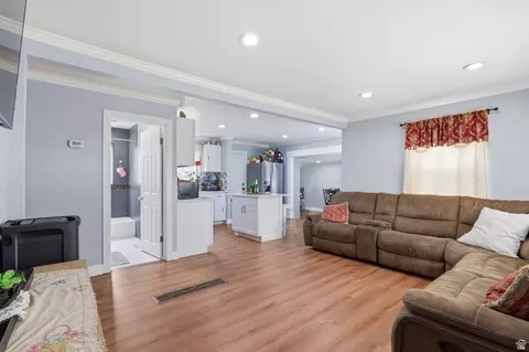 978 N 350 E, Orem, UT 84057 photo 6