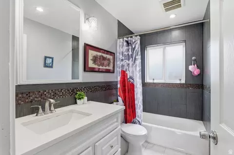 978 N 350 E, Orem, UT 84057 photo 13