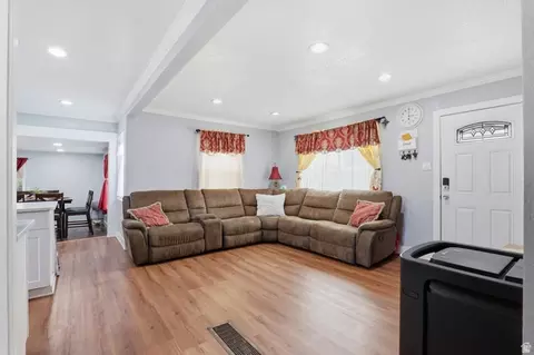 978 N 350 E, Orem, UT 84057 photo 5