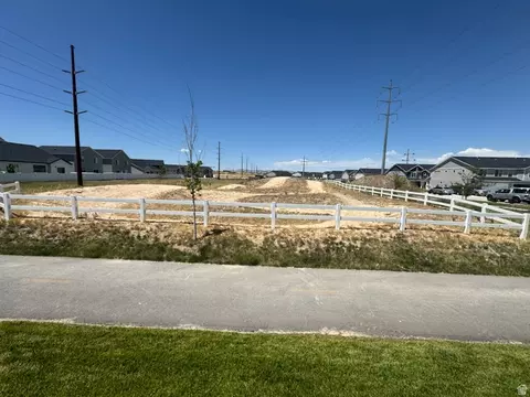 Exterior - 3795 E 1680 S, Spanish Fork, UT 84660 photo 12 of 12