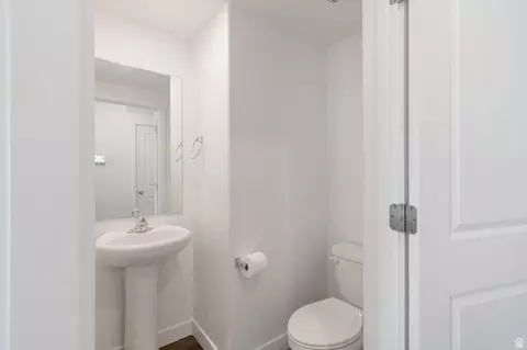Bath - 3795 E 1680 S, Spanish Fork, UT 84660 photo 3 of 7