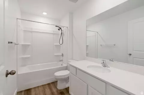 Bath - 3795 E 1680 S, Spanish Fork, UT 84660 photo 1 of 7