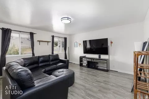 Living - 1266 E Cherry Ln, Layton, UT 84040 photo 1 of 2