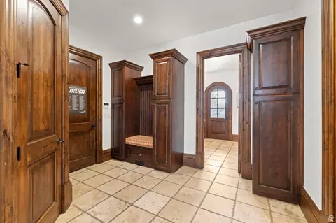 Entry Way - 18 Snow Forest Ln, Sandy, UT 84092 photo 4 of 18