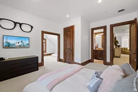 Bedroom - 18 Snow Forest Ln, Sandy, UT 84092 photo 7 of 16