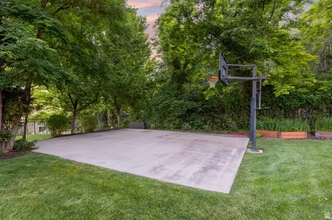 Exterior - 18 Snow Forest Ln, Sandy, UT 84092 photo 13 of 21