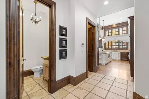 Entry Way - 18 Snow Forest Ln, Sandy, UT 84092 photo 5 of 18