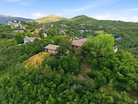 View/Area - 1501 E Maple Hills Dr S, Bountiful, UT 84010 photo 12 of 17