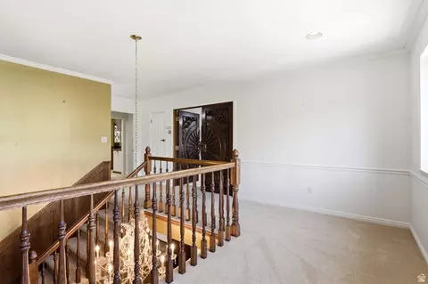 Entry Way - 1501 E Maple Hills Dr S, Bountiful, UT 84010 photo 10 of 14