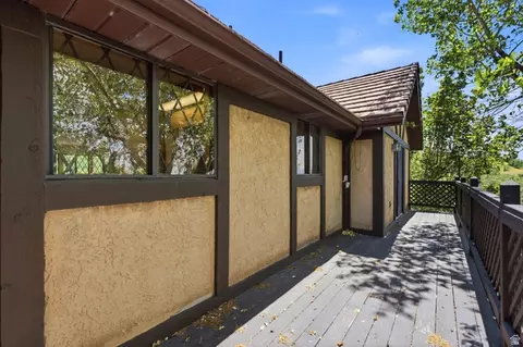 Exterior - 1501 E Maple Hills Dr S, Bountiful, UT 84010 photo 7 of 23