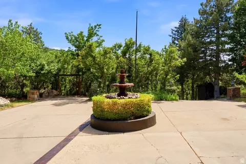 Exterior - 1501 E Maple Hills Dr S, Bountiful, UT 84010 photo 6 of 23