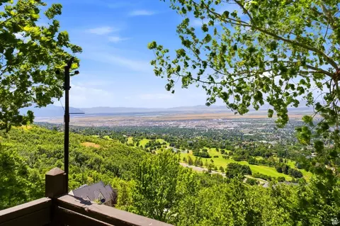 View/Area - 1501 E Maple Hills Dr S, Bountiful, UT 84010 photo 2 of 17