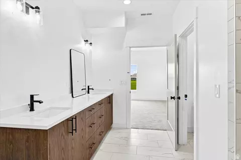 Bath - 558 Eagle Dr #528, Preston, ID 83263 photo 1 of 6