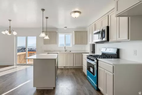 Kitchen - 2283 E 390 N N #MM 33, Spanish Fork, UT 84660 photo 1 of 3