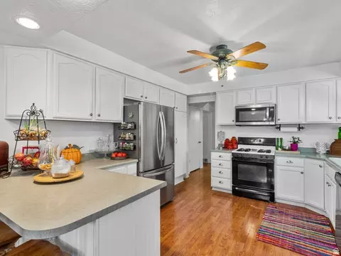 4760 S Atwood Blvd E, Murray, UT 84107 photo 5