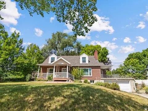 4760 S Atwood Blvd E, Murray, UT 84107 photo 1