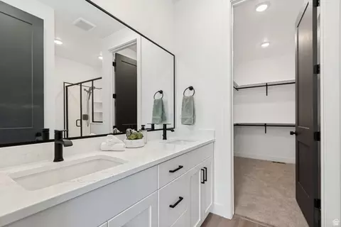 Bath - 1301 N 1475 E #33, Payson, UT 84651 photo 2 of 3