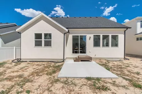Exterior - 1301 N 1475 E #33, Payson, UT 84651 photo 3 of 4