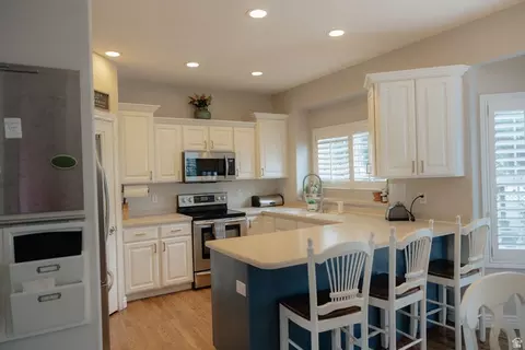 Kitchen - 557 S 700 E, Orem, UT 84097 photo 1 of 2